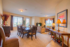 Lovely Third-Floor Vista Cay Resort Condo